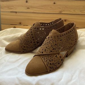 Carlos Santana - Miranda - Leather Ankle Booties - Size: 10 Color:Brûlée